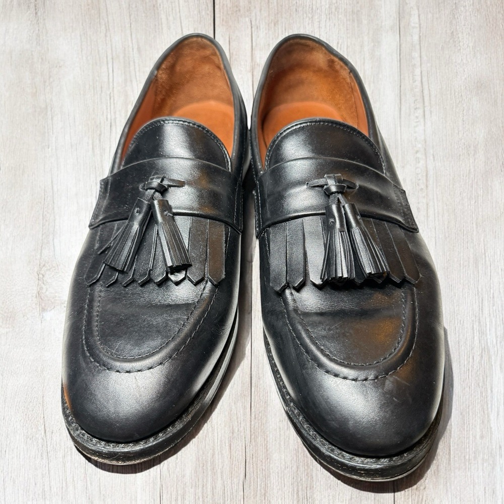 Allen Edmonds Newport Black Mens US 10.5 D Leather USA Kiltie Tassel Loafers EUC - Picture 2 of 12